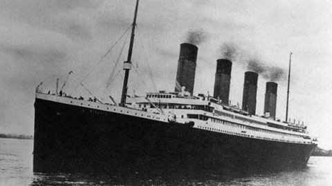 Thảm kịch Titanic là do thuyền trưởng say?
