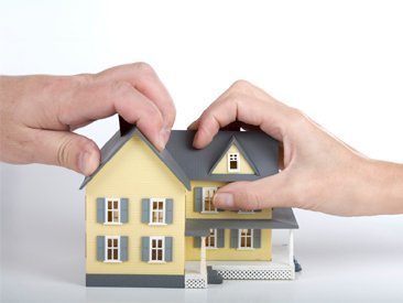 Con đẻ không cho con nuôi nhận thừa kế?
