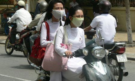 Nhiều nữ sinh “mất tích” vì yêu sớm