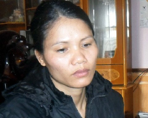 Bị lột quần, nữ sinh tự vẫn?