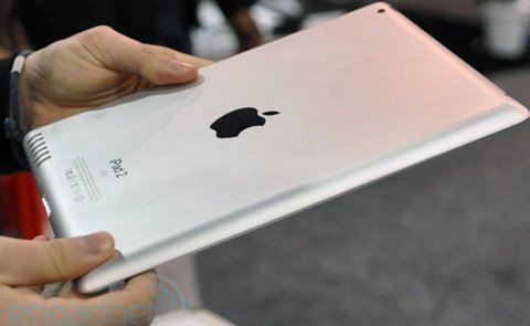 iPad 2 xuống 9 triệu, iPhone 4S giảm mạnh