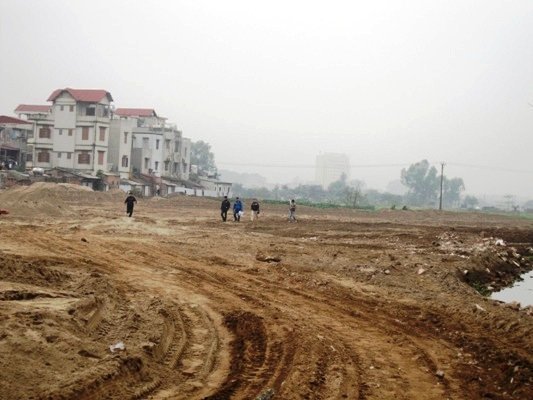Vụ hàng trăm mộ 'bốc hơi': Dân phẫn nộ