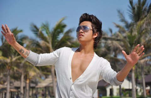 Tuấn Hưng: Ăn chơi và thích lấy... 