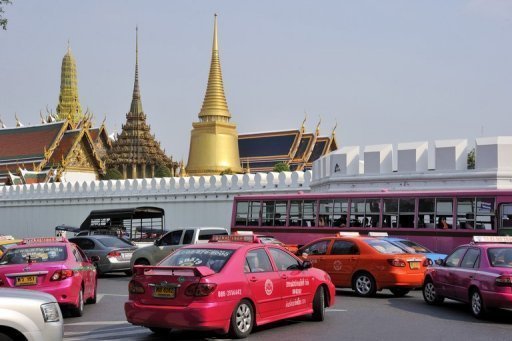 Tài xế taxi trả lại gần nửa triệu đô cho khách