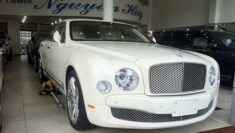 Showroom “khủng” nhất Việt Nam