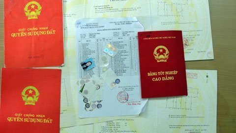 ‘Bóc’ đường dây làm sổ đỏ giả siêu tinh vi