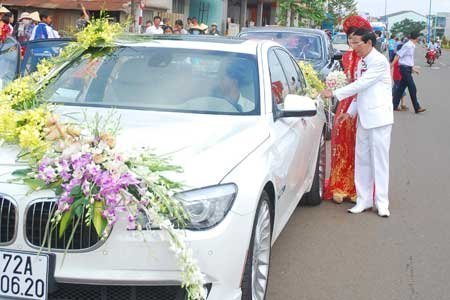 Bí mật sau đám cưới lão đại gia với thiếu nữ 19