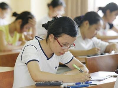 Nhiều trường đại học quên thông tin học phí