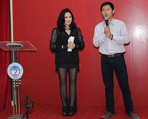 Thanh Lam mặc quần xuyên thấu bảo vệ môi trường