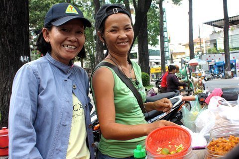 Còn có thể vừa đọc sách vừa khóc?