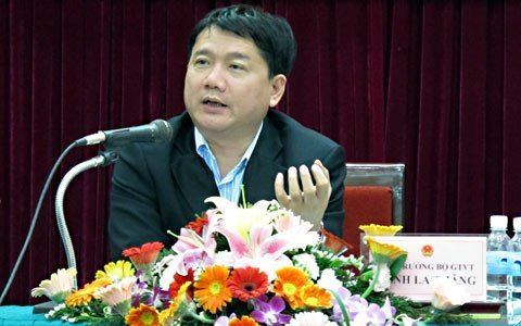 Chậm tiến độ, tiền lãng phí gây choáng váng