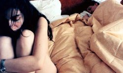 Muốn tự tử vì phải 