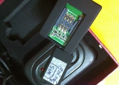 Khốn khổ vì bị gắn thiết bị theo dõi tinh vi