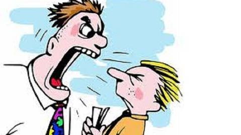 Trò lớp 12 không giải được toán 4, cô khó kiềm chế?