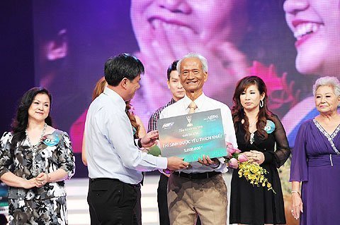 Người hát trong... WC được yêu thích nhất