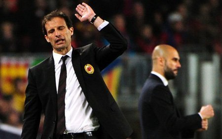 Allegri: Trọng tài đã 