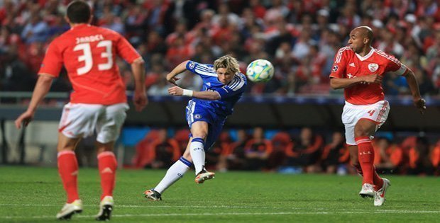 Chelsea - Benfica: Bùng nổ đi, Torres!