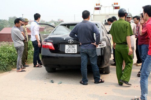 Khởi tố vụ nổ súng náo loạn ở triền đê