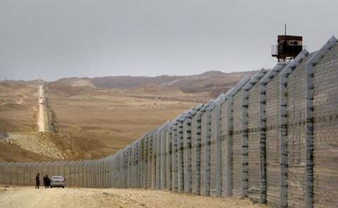 Israel bị nã tên lửa bắn từ Ai Cập