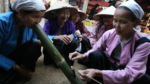 Những cơn phê thuốc lạ kỳ của các 'quý bà'