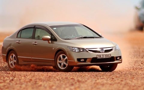 Xe Nhật trở lại mạnh mẽ sau thảm họa