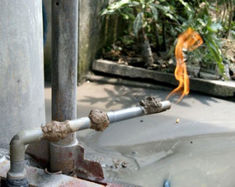 Giếng khoan kỳ lạ ở Quảng Bình