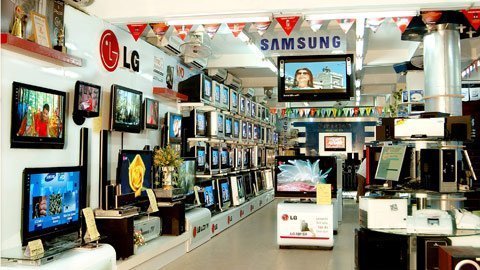 Siêu thị điện máy liên tiếp đóng cửa
