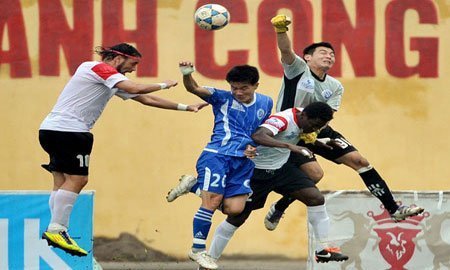 Trận V.Ninh Bình - Hà Nội: Như bộ phim hài