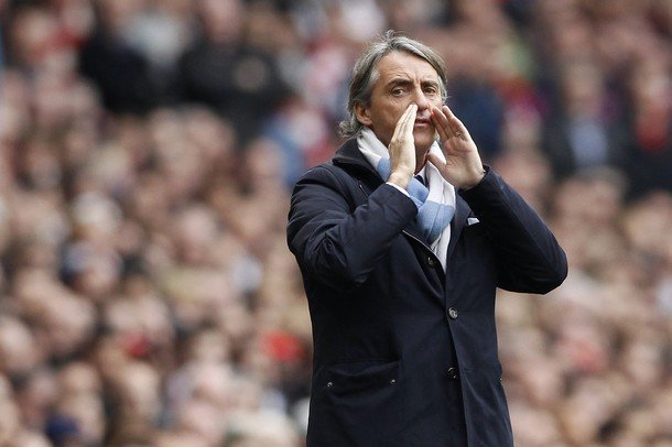 Man City: Đã đến lúc sa thải Mancini?