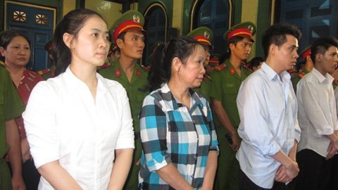 Người đẹp vũ trường và đường dây ma túy khét tiếng