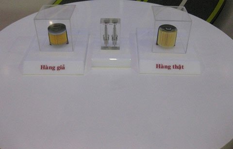 Thị trường ô tô ngập phụ tùng giả