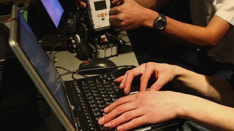 Gián điệp thương mại: Cuộc chiến Mỹ - Trung