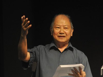 Giữa những giọt nước mắt đàn ông