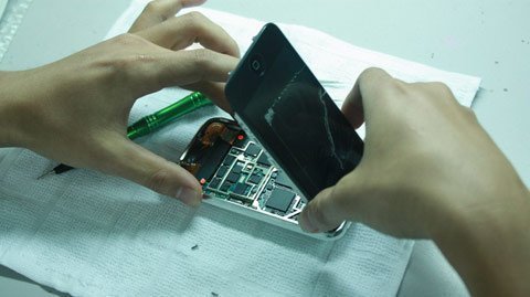 Công nghệ “nấu” iPhone cũ thành mới tại VN