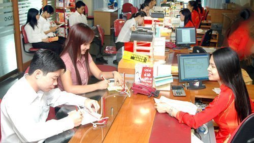 Trần lãi suất: Dồn NH yếu vào đường cùng