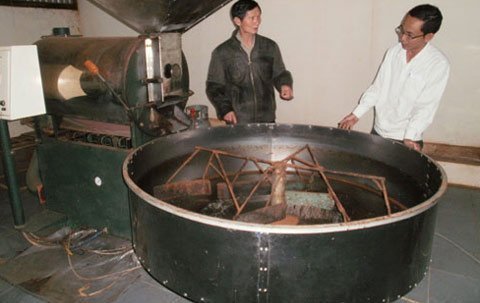 Đòi bán 2 thương hiệu cà phê cho nước ngoài