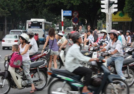 'Sang đường ở VN là trò chơi tử thần'