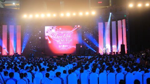 Tiết lộ về Đại nhạc hội từ thiện hoành tráng 2012