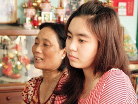 Hoãn xét xử vụ án “cô dâu nghi mất trinh”