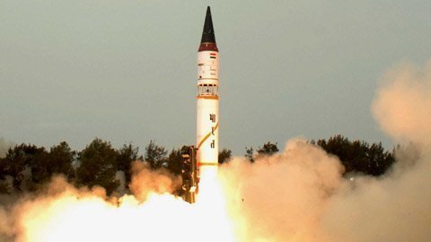 Cận cảnh  Ấn Độ phóng tên lửa