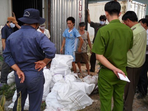 Vụ thịt thối bị cướp: Do cán bộ QLTT mệt mỏi?