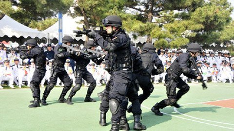 Xem đặc nhiệm Nga-Trung so tài