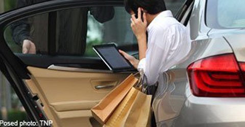 Singapore: Phục vụ giới siêu giàu, kiếm 3.000 USD/tháng