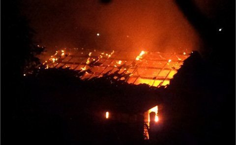 Bà hỏa thiêu rụi khu tập thể giáo viên trong đêm