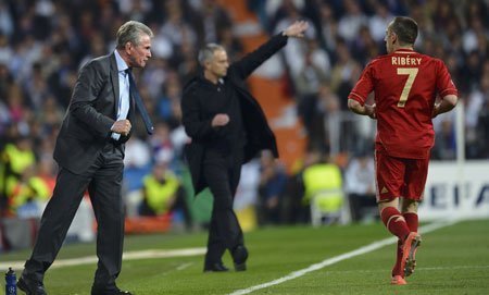 Bayern vào CK, HLV Heynckes vẫn than trời