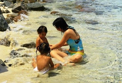 Đảm bảo sức khỏe cho trẻ nhỏ đi du lịch