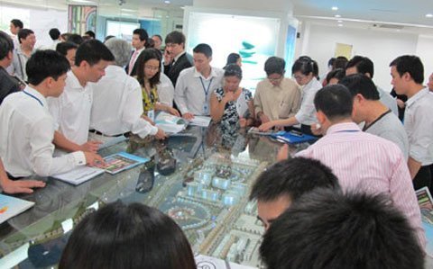 Độc chiêu thu hút: Bán nhà đất ở... siêu thị