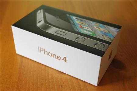 iPhone 4 bản khóa mạng lại thành… 'gạch'