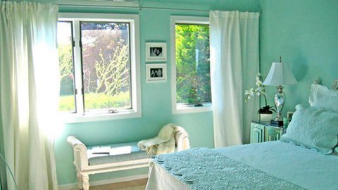 Phòng ngủ quyến rũ với tông màu ngọc lam