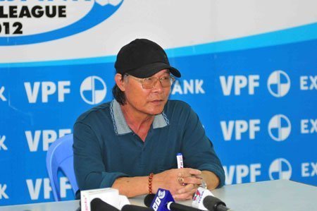 HLV Thành Vinh: “CLB Hà Nội thua xứng đáng”